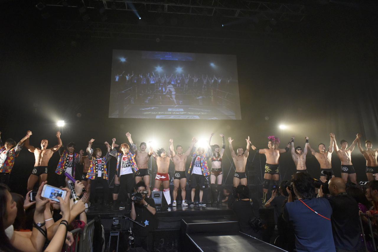 『DDTフェス2016』カメレオ軍vsマッチョ29軍全面対抗戦 30分一本勝負