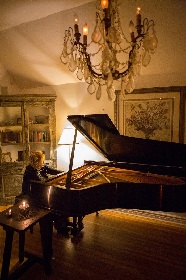 “魂のピアニスト”フジコ・ヘミング特集がWOWOWにて放送決定　最新ソロ演奏の模様を関連作品とともに
