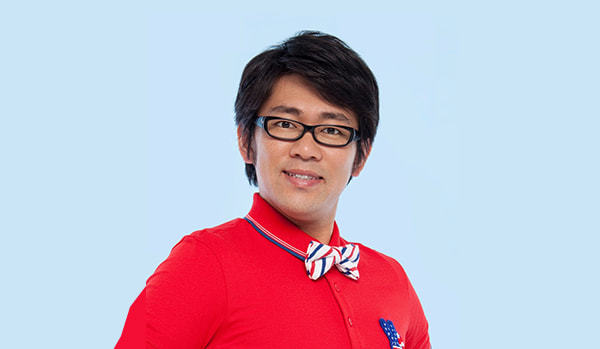 ゲストMCを務めるビビる大木さん
