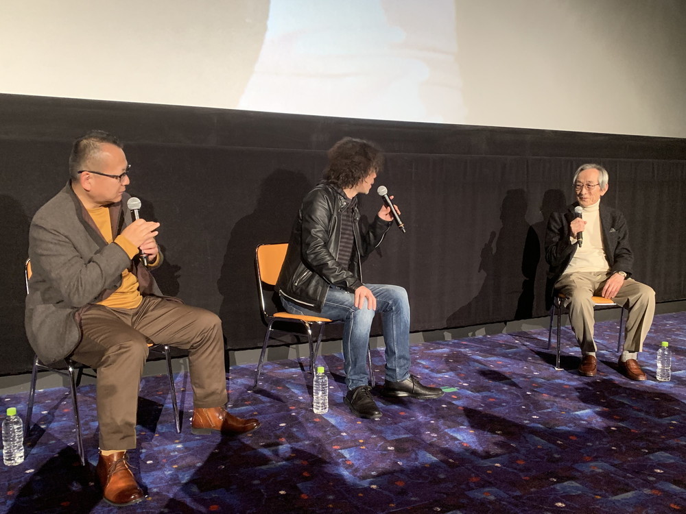 ウルトラQ談義に花が咲く三名、左は司会を務めた映画評論家・清水節氏