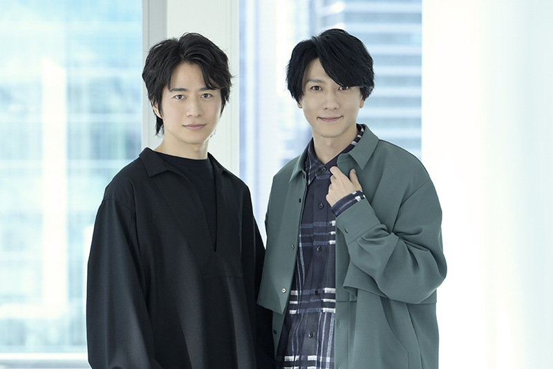 （左から）村井良大、鈴木拡樹