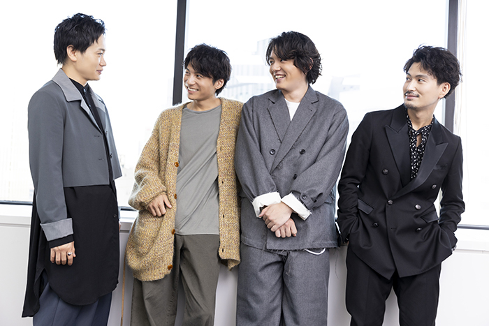 （左から）鳥越裕貴、宮崎秋人、濱田龍臣、松田凌