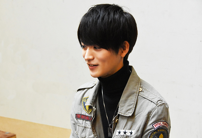 山本涼介