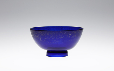 藍色鉢　清時代・おそらく雍正年間（1723-35）　中国 サントリー美術館