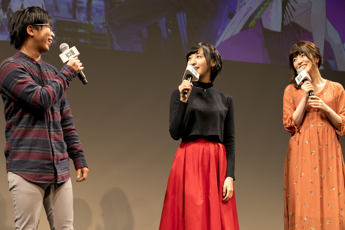 左からユウト役の柳晃平、シンジ役の佐倉綾音、レイチェル役の加隈亜衣