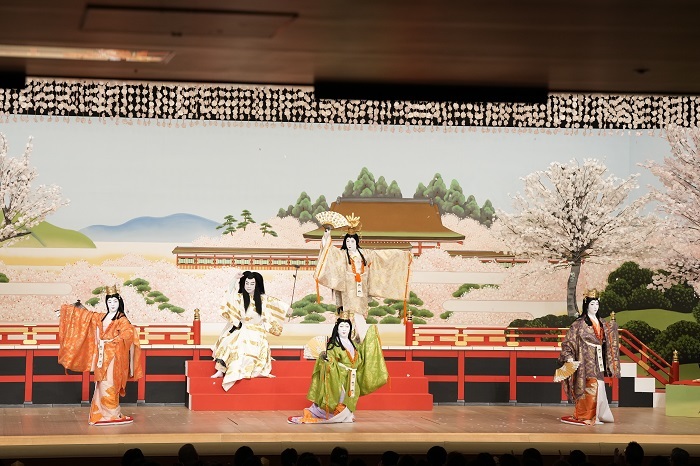 昼の部『義経千本桜』（左より）白拍子伏屋=尾上左近、傀儡師種吉=中村種之助、白拍子帚木=中村児太郎、白拍子三芳野=片岡孝太郎、白拍子園原=中村米吉