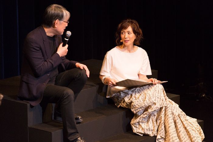松本（左）とのトークでは、どんな話が飛び出すだろうか