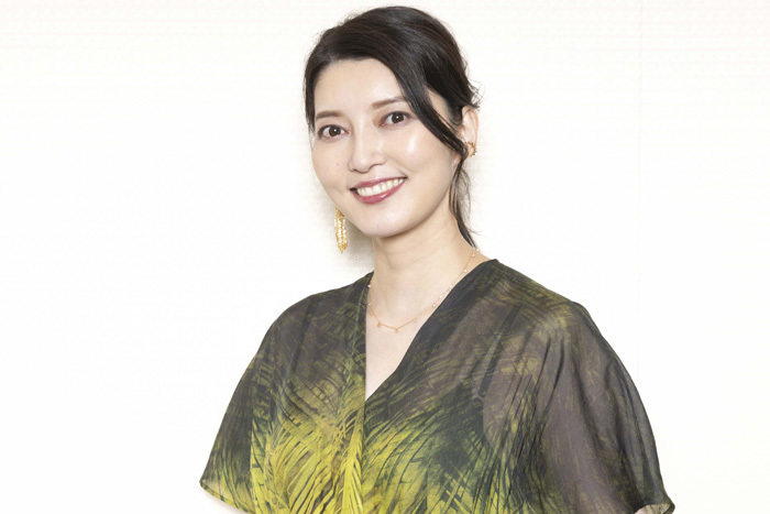 朝夏まなと