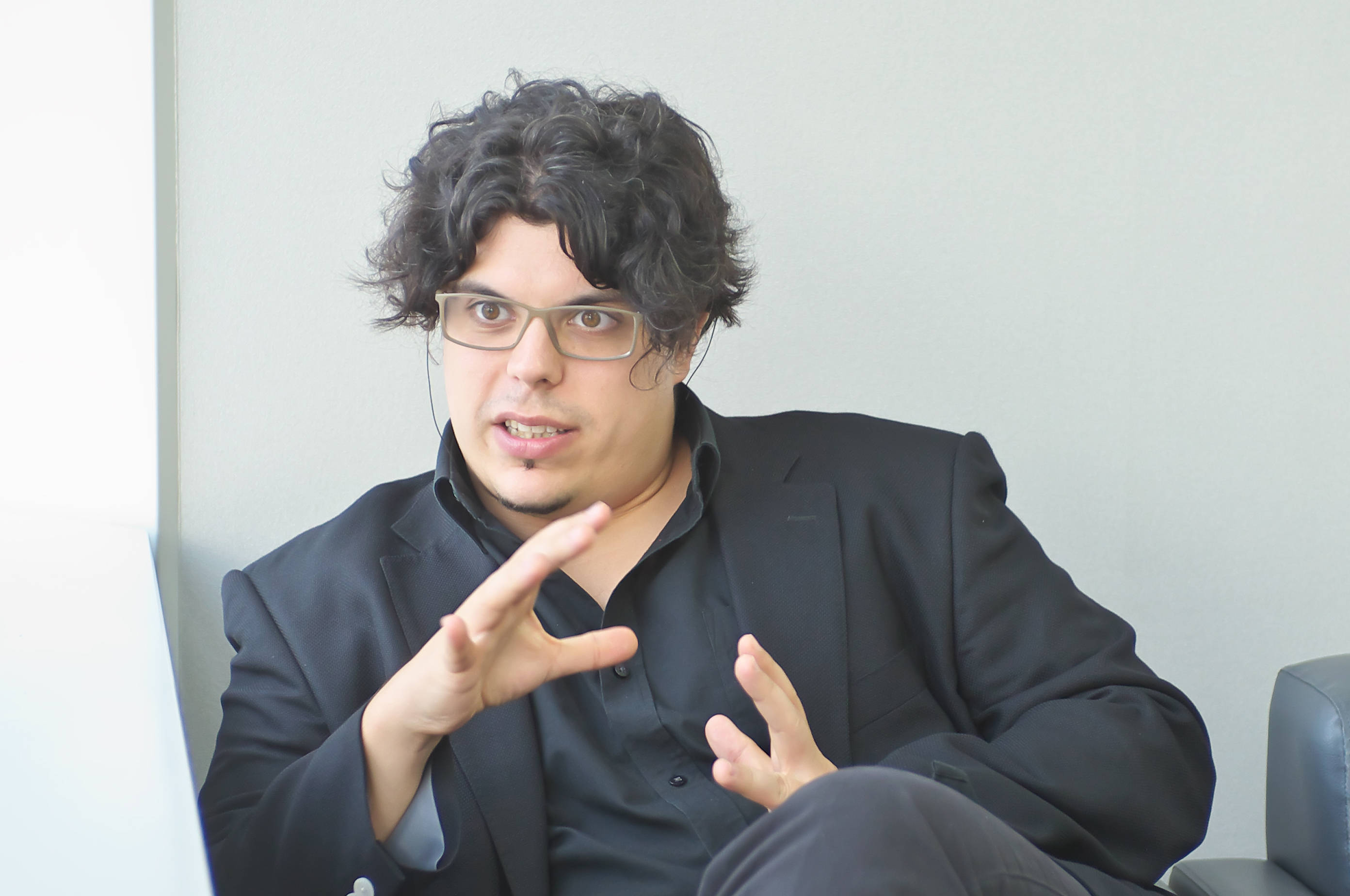 確信に満ちたマエストロの視線は、それだけでも演奏者に多くを伝えているのだろうと思わされる