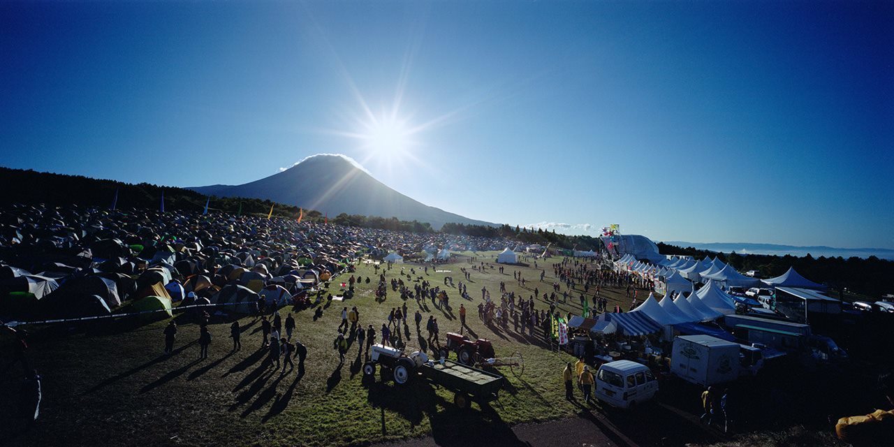 写真＝宇宙大使★スター、SEIJI MATUZAKI