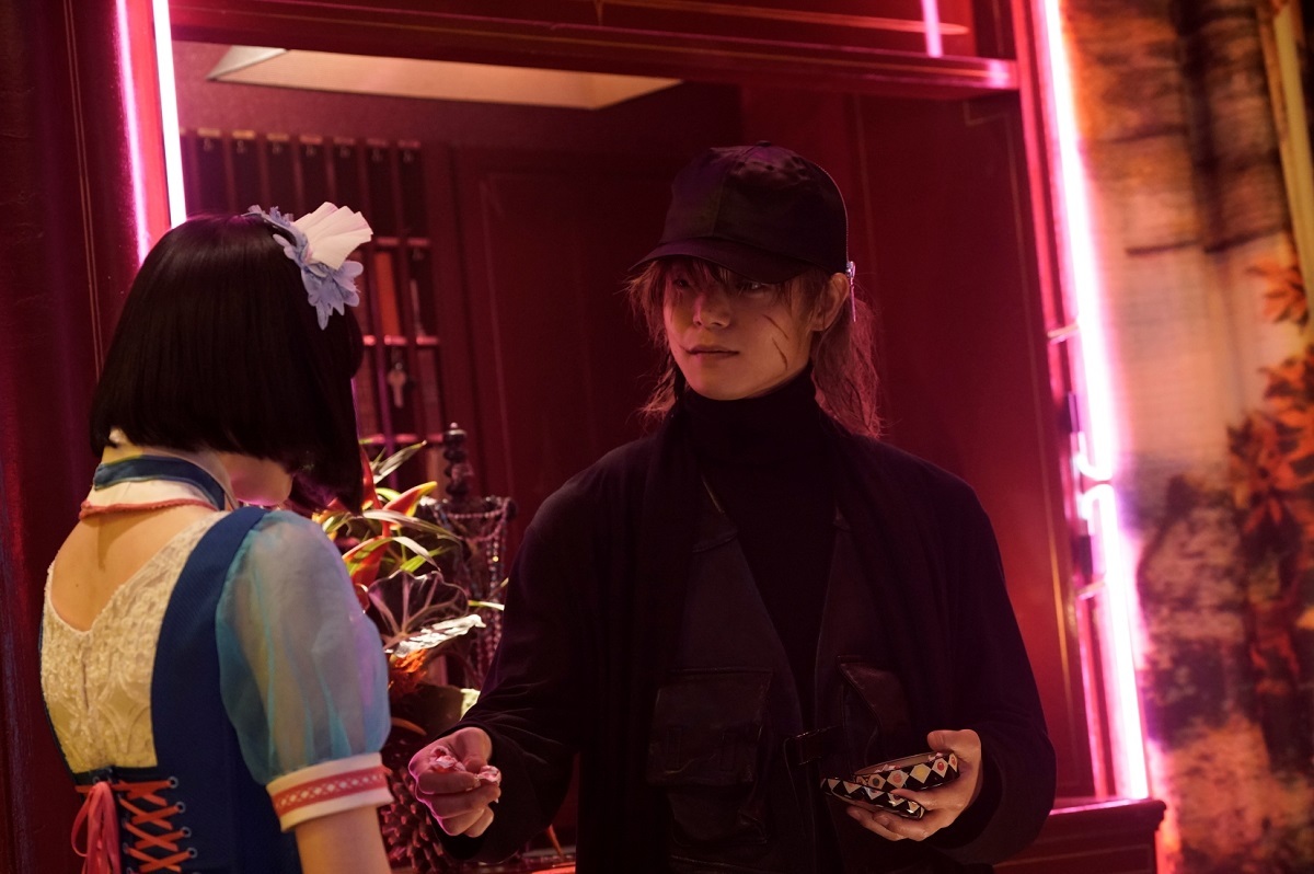 （C）2019 蜷川実花／映画「Diner ダイナー」製作委員会