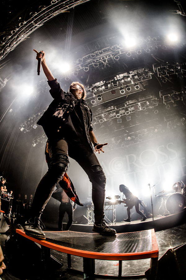 Crossfaith Photo by cazrowAoki