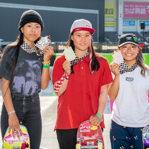 前回の女子スケートボードパークで優勝した四十住さくら（中央） （C）Yoshio Yoshida / ESPN Images