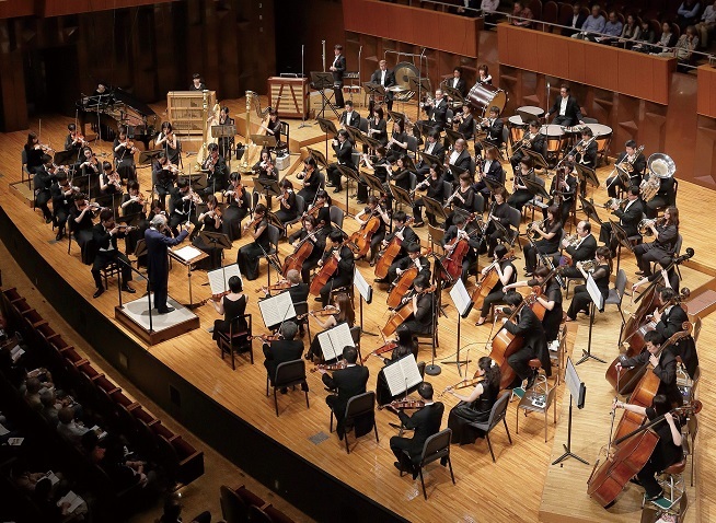 本拠地ザ・シンフォニーホールで演奏する大阪交響楽団 （Ｃ）飯島隆