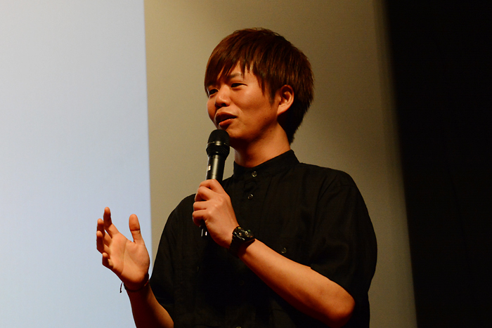 シネマ歌舞伎『東海道中膝栗毛〈やじきた〉』舞台挨拶　杉原邦生 ©松竹