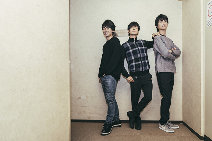 （左から）小早川俊輔、上口耕平、多和田任益