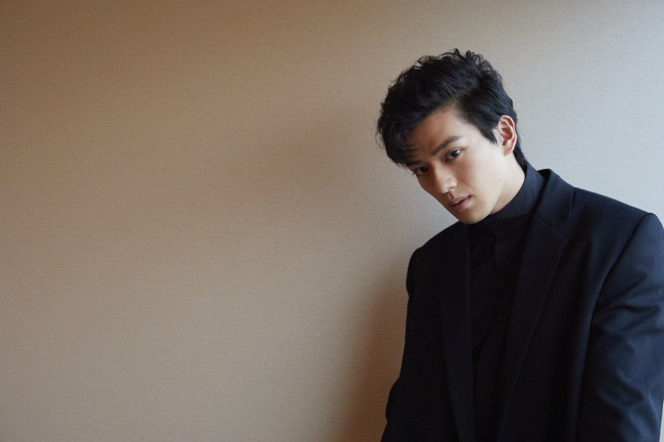 新田真剣佑
