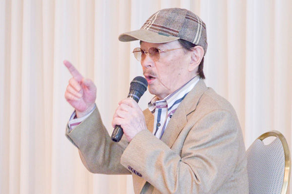 山本晋也氏