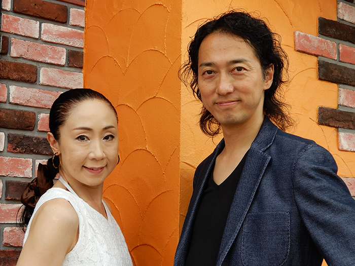 　(左から)　鍵田真由美、佐藤浩希