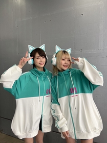 ハラミちゃん、バイオリニストAyasaとの“高身長女子”コラボ演奏動画を公開　「千本桜」など2曲を初音ミク姿で披露