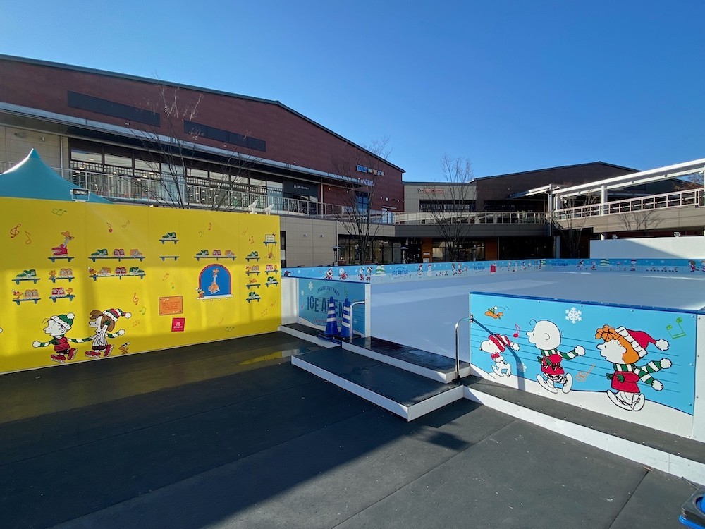スヌーピーのアイスアリーナ (C) 2022 Peanuts Worldwide LLC（写真＝オフィシャル提供）