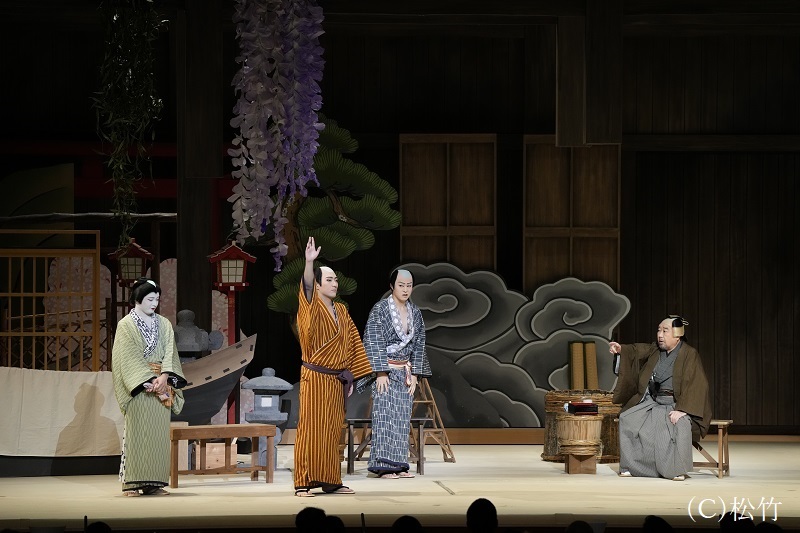 夜の部『歌舞伎絶対続魂 幕を閉めるな』（左より）篠塚五十鈴=中村莟玉、浅尾天太郎=中村橋之助、市山赤福=中村歌之助、頭取嵐三保衛門=中村鴈治郎