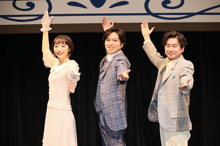 『モダンボーイズ』会見より　（左から）武田玲奈、加藤シゲアキ、山崎樹範