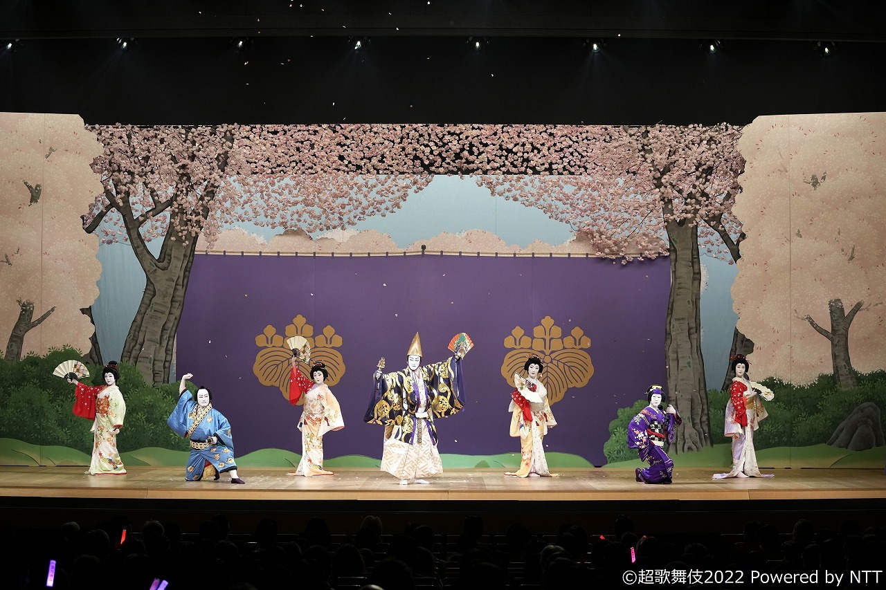 『萬代春歌舞伎踊』前列左より、澤村國矢、中村獅童、中村蝶紫