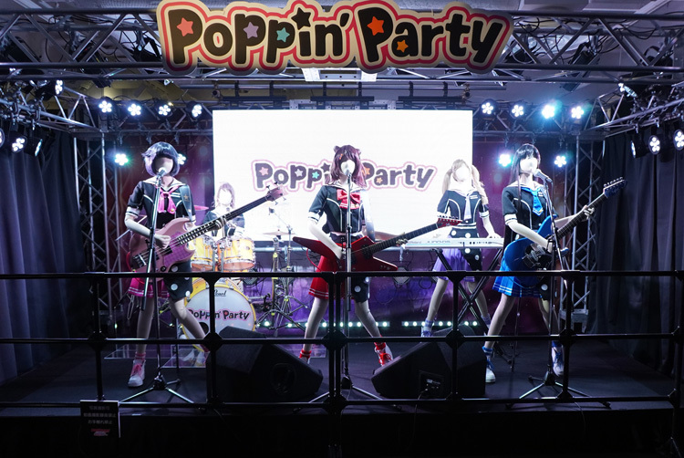 「Poppin’Party」のステージ
