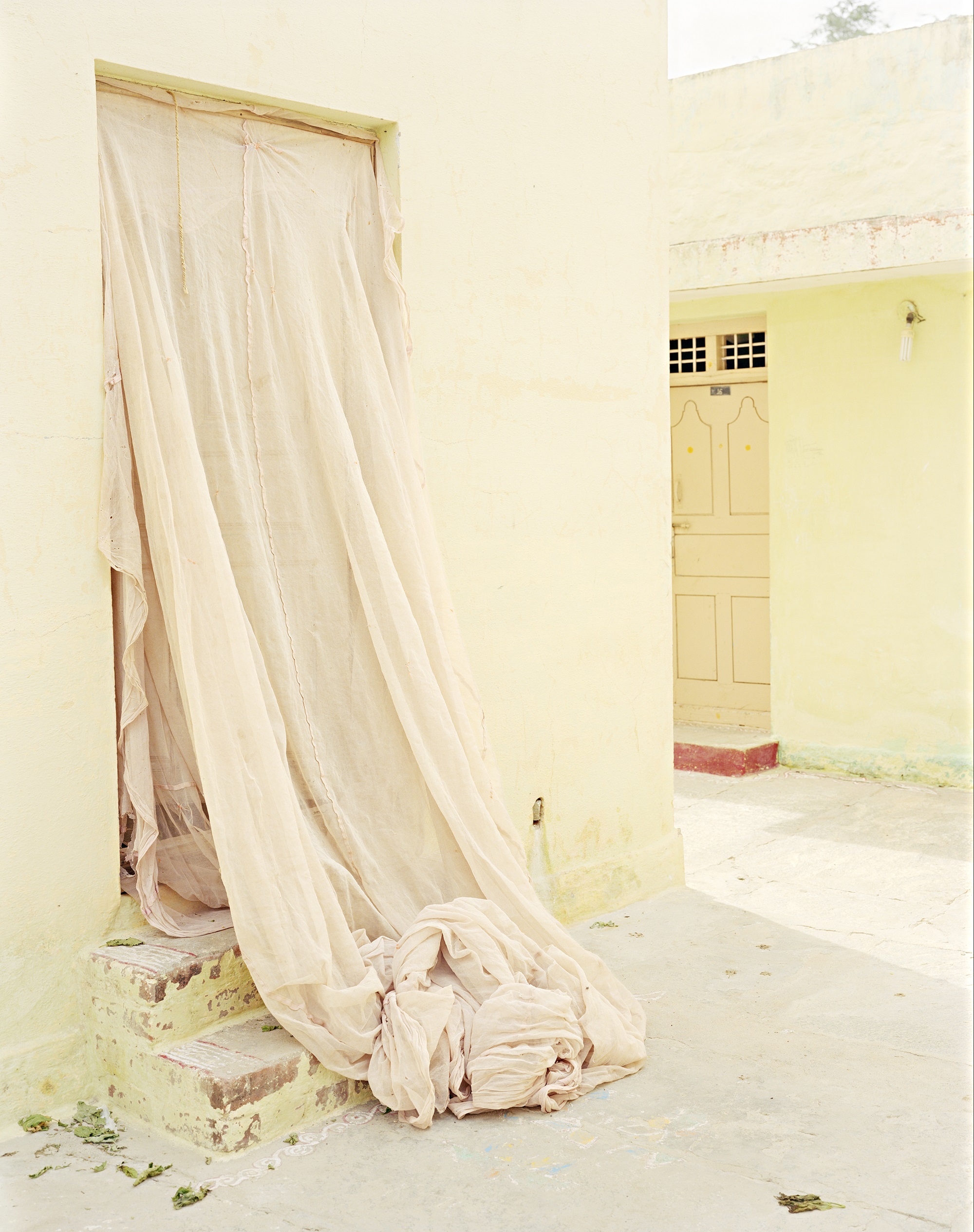 Secret Door, Avani, India, 2016 (C)Vasantha Yogananthan