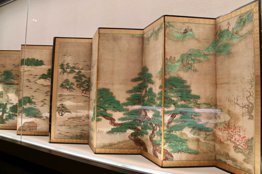 浜松図屛風　室町時代・15世紀　文化庁蔵