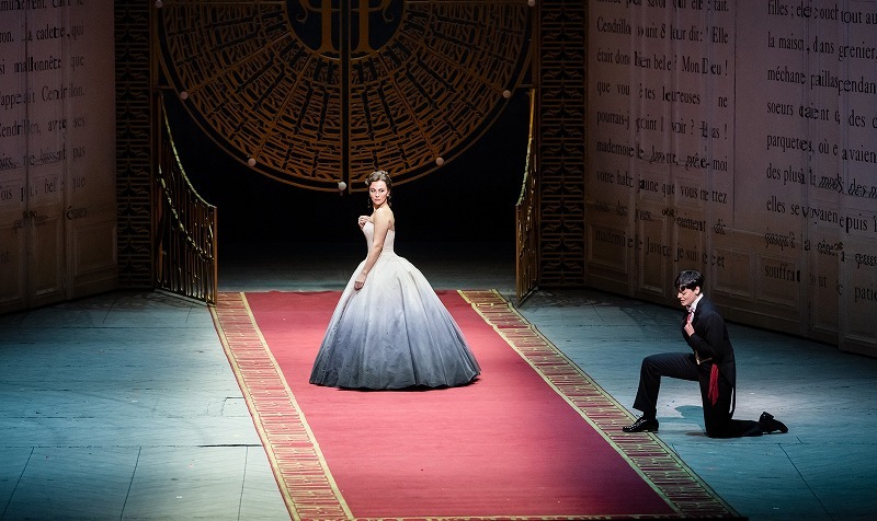 《シンデレラ》(c)Jonathan Tichler／Metropolitan Opera