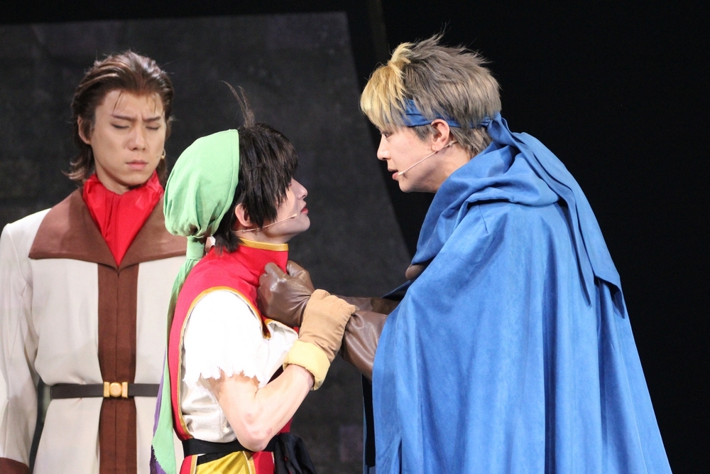 舞台『幻想水滸伝-門の紋章戦争篇-』舞台写真