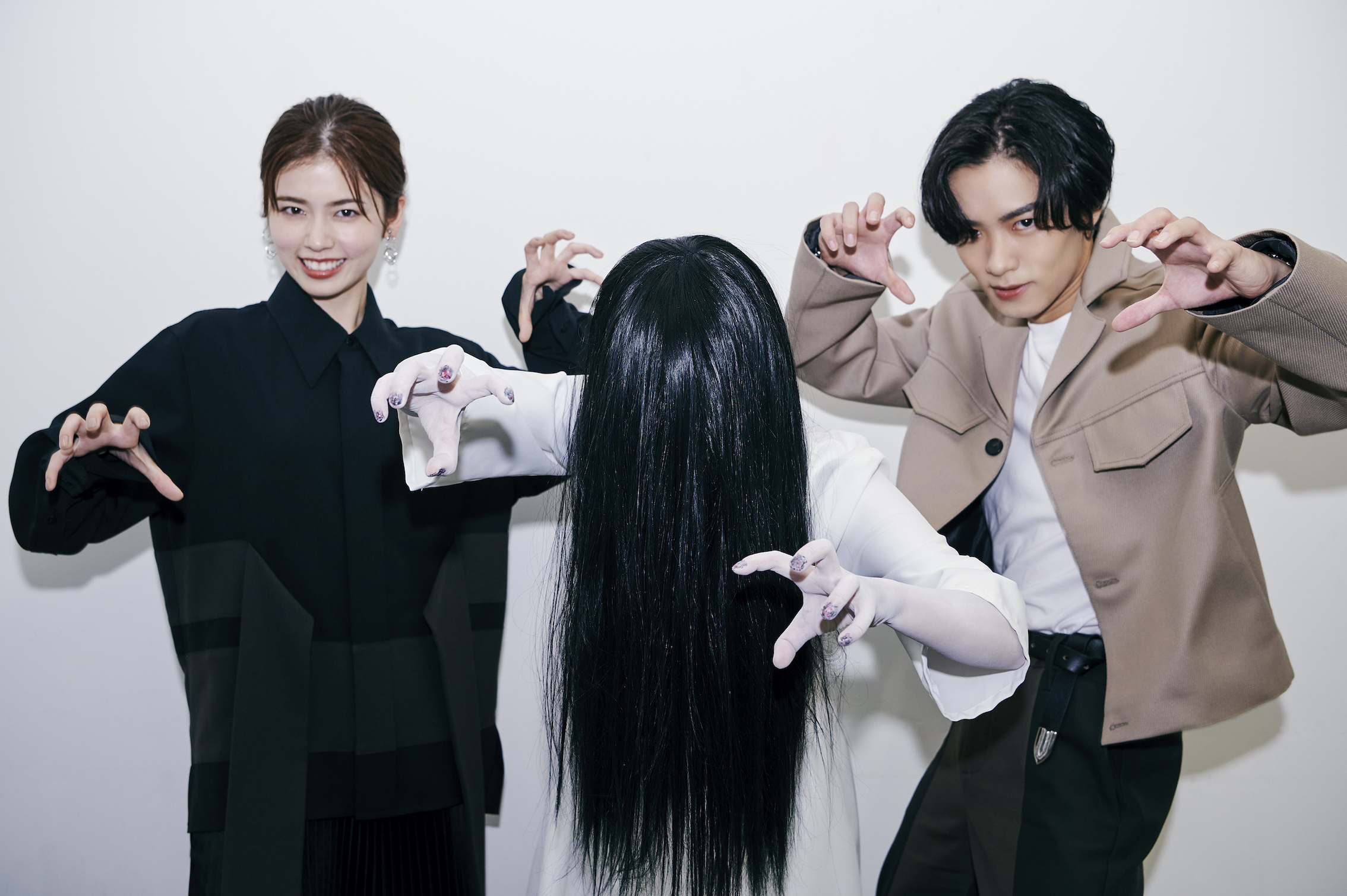 撮影時もノリが良い貞子ら