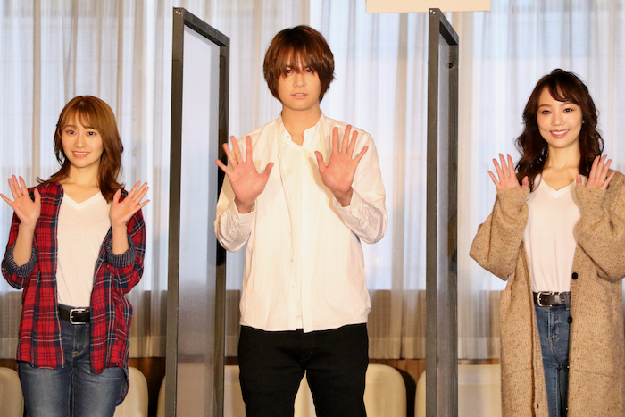 （左から）桜井玲香、浦井健治、咲妃みゆ