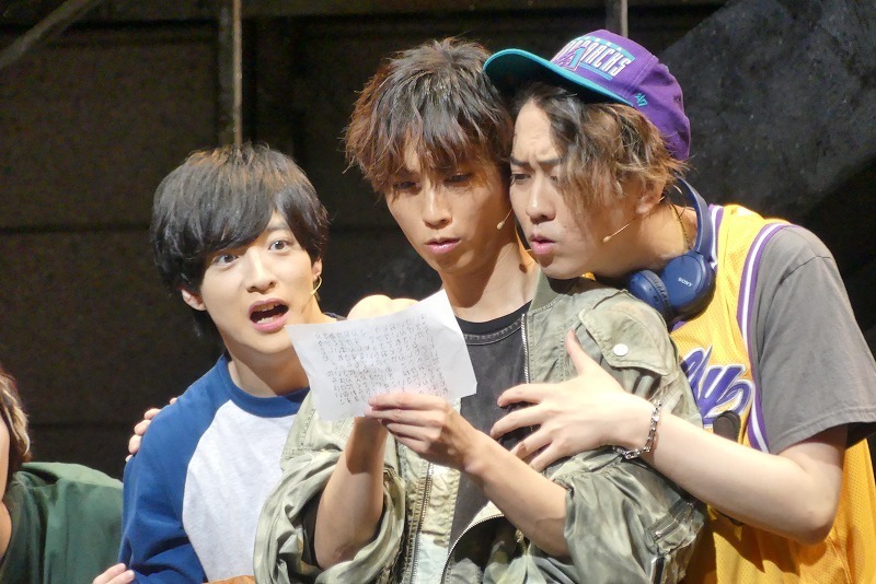 田中樹（中央）と田中彪（右)  