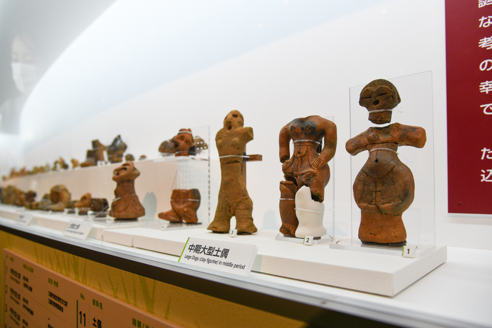 「東京の縄文土偶100」の展示