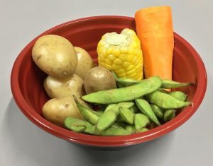 「今朝採れ野菜バーBOIL」（500円）