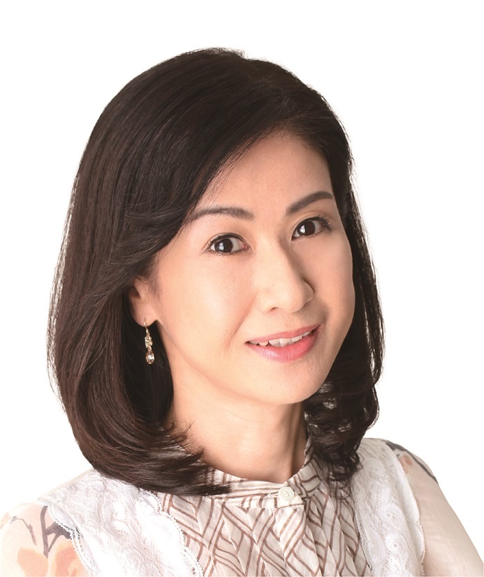 小林綾子