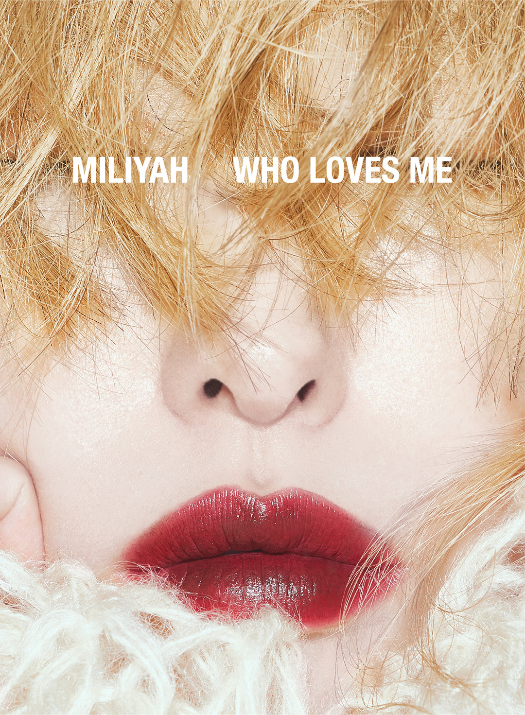 『WHO LOVES ME』初回盤