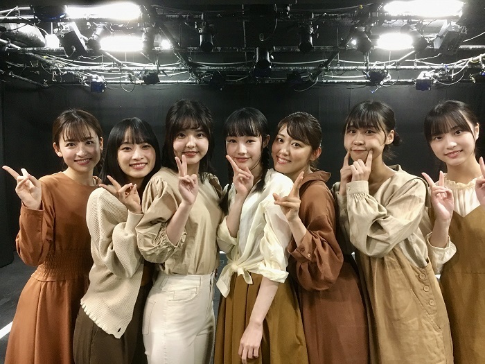 左より：植万由香／上大迫祐希／小糸里奈／佐々木ありさ／永瀬真悠／藤本海咲／夢羽菜