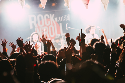 ロックンロールの始まりは、いつだって神戸からーーギターウルフ、THE NEATBEATS、ザ50回転ズ、ガガガSPら出演『ロックンロールサーカス2024』レポート