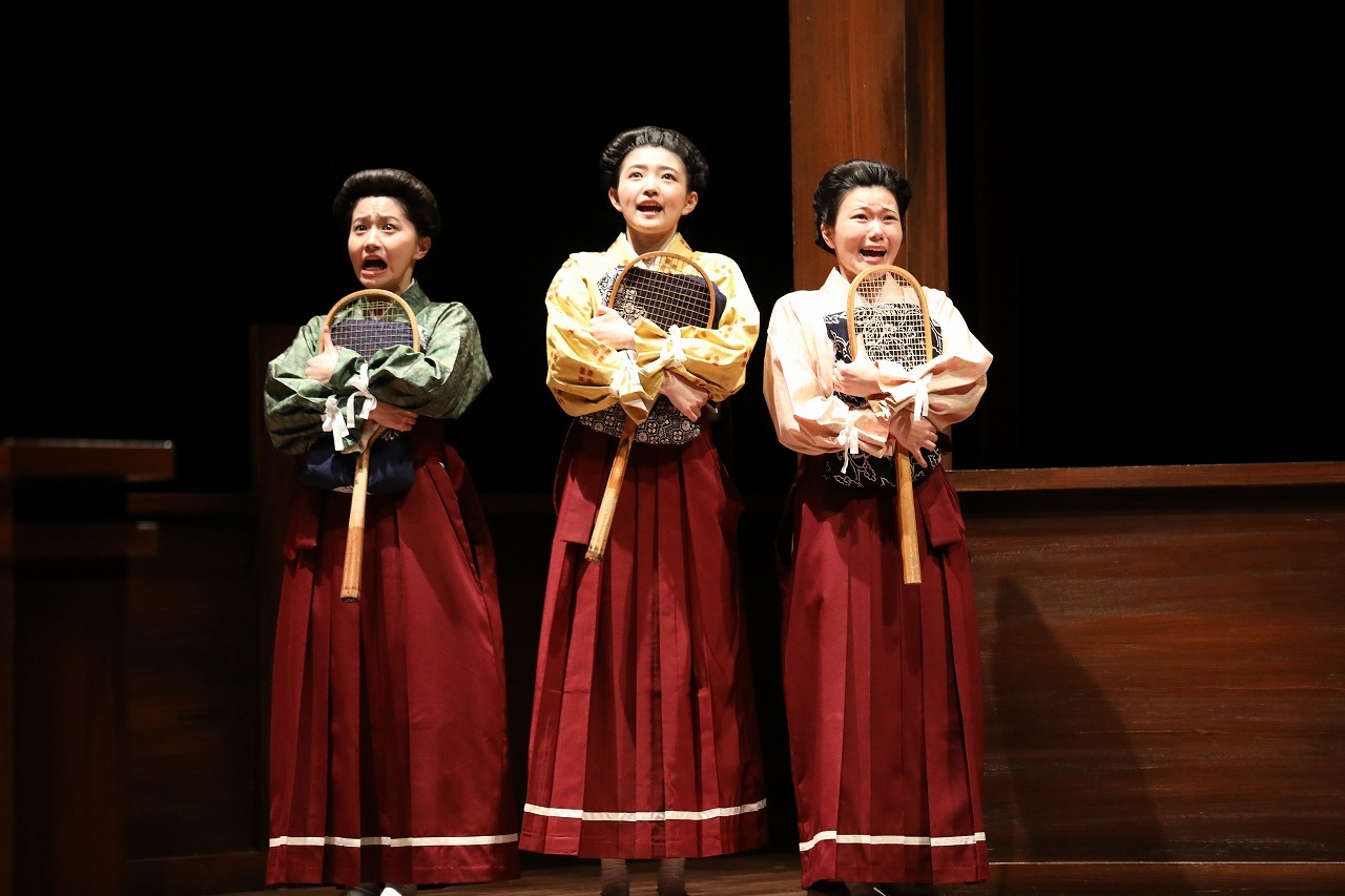 悪童会議 第三回公演『見よ、飛行機の高く飛べるを』舞台写真