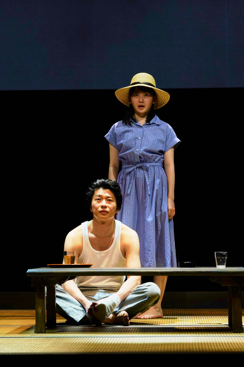 舞台『夏の砂の上』 （撮影：細野晋司）