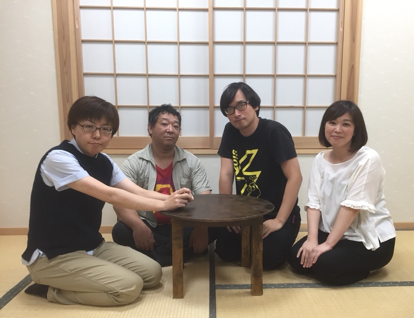 『隣にいても一人』メイン出演者。（左から）椎葉みず穂、平野浩治、大迫旭洋、松本麻衣子