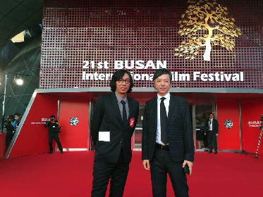 行定勲監督が初ロマンポルノを引っさげ『第21回釜山国際映画祭』レッドカーペットに登場 公式上映ではキム・ギドク監督が作品を絶賛