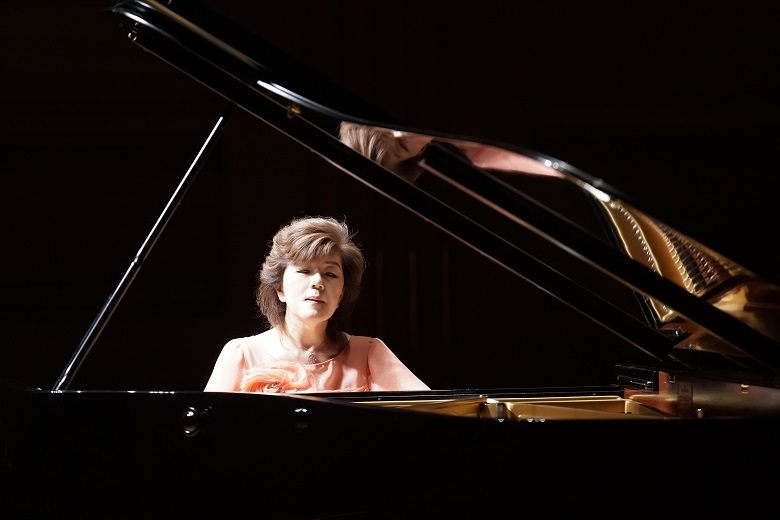 「ピアニストとしては、作曲家が表現したかったことを感じ取って演奏できることが幸せです」 (C)武藤章