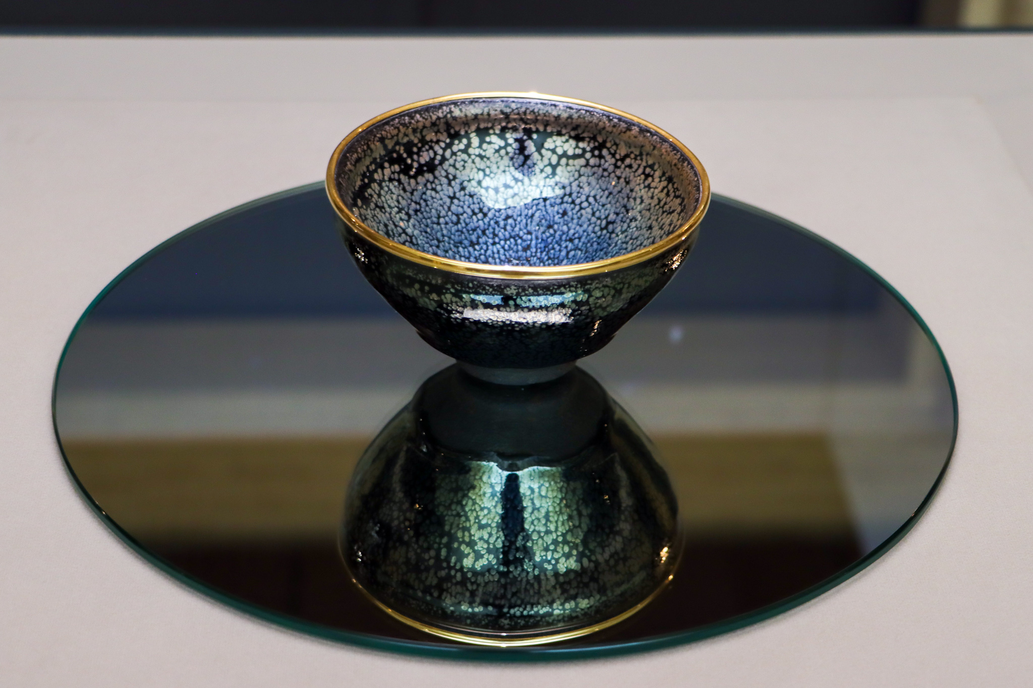 国宝「油滴天目茶碗」　南宋時代・12-13世紀 建窯