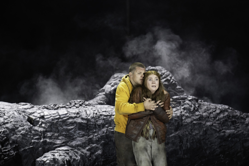 Stanislas de Barbeyrac and Natalya Romaniw in Die Walküre  ©2025 Monika Rittershaus