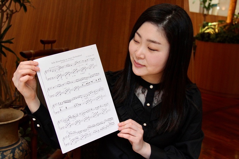 「ブルックナーのピアノ曲、きっと気に入ってくださるはず」 　　　(C)Ｈ.isojima